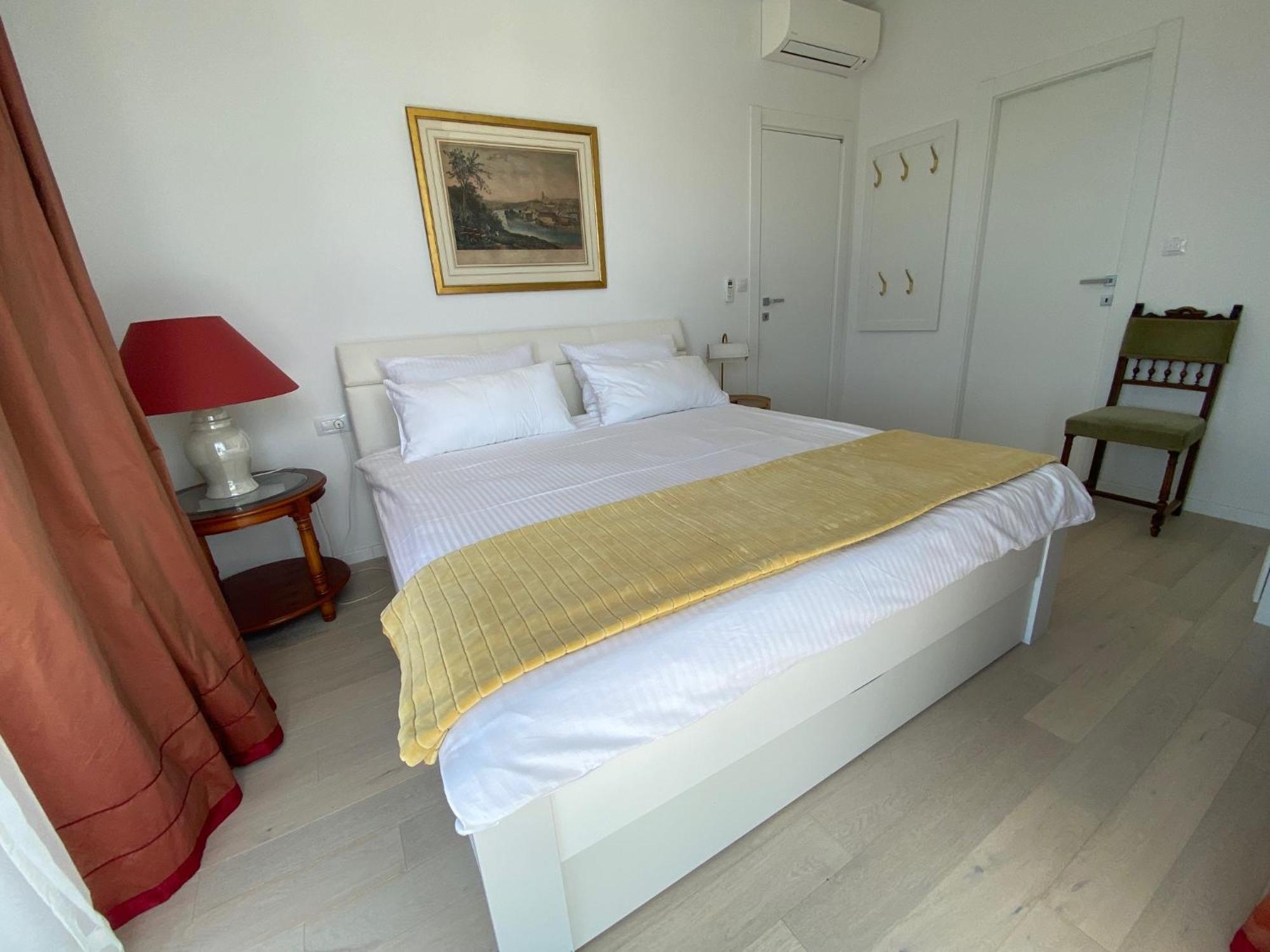 克尔克4Star Seaview Penthouse Krk公寓 外观 照片